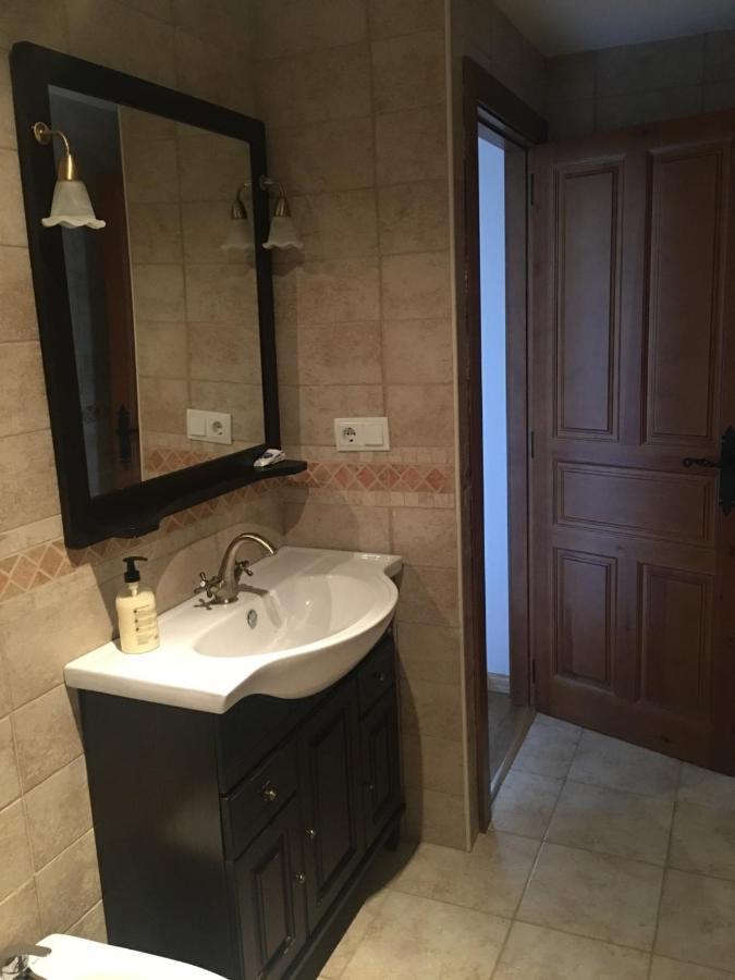 Apartamentos Turisticos Rio Gallego Fontellas  Exteriör bild