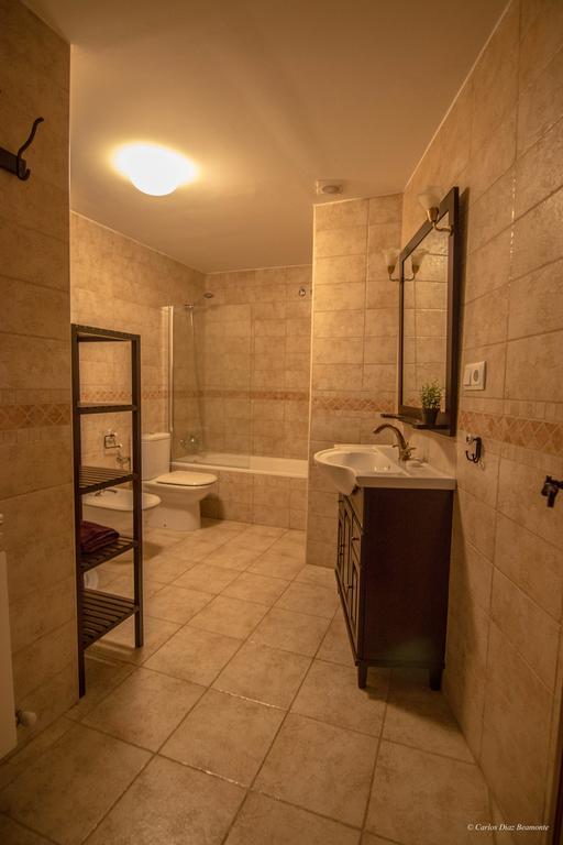 Apartamentos Turisticos Rio Gallego Fontellas  Exteriör bild